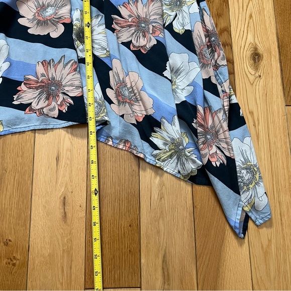 O’Neill Handkerchief Hem Blue Striped Floral Racerback Midi Dress Size Medium - Picture 6 of 6